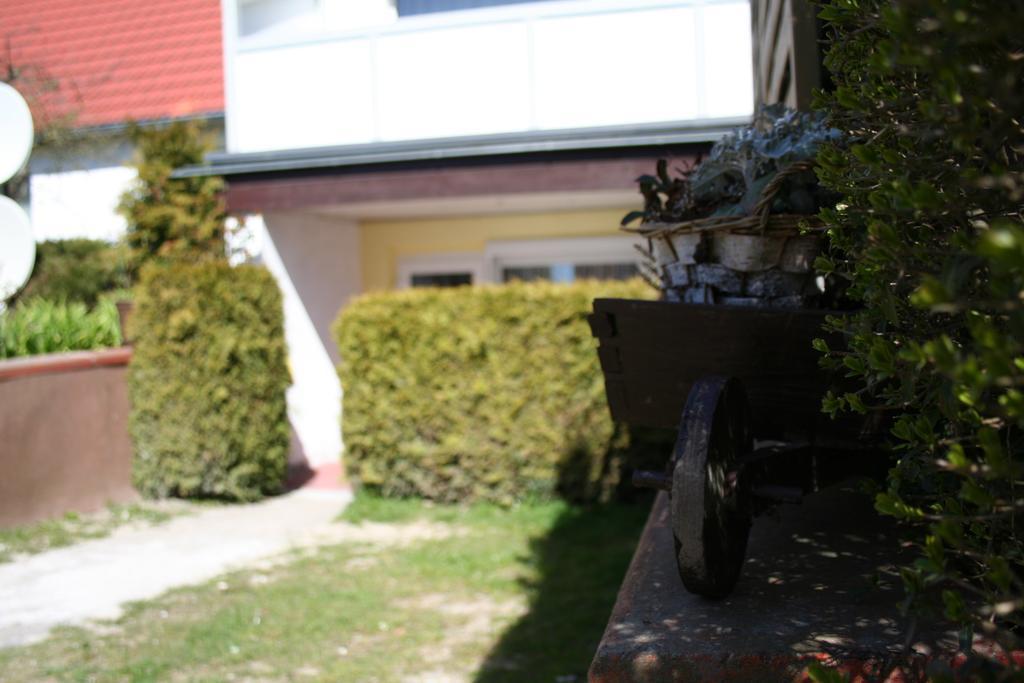 Apartamento Haus Stricker Sagard Habitación foto
